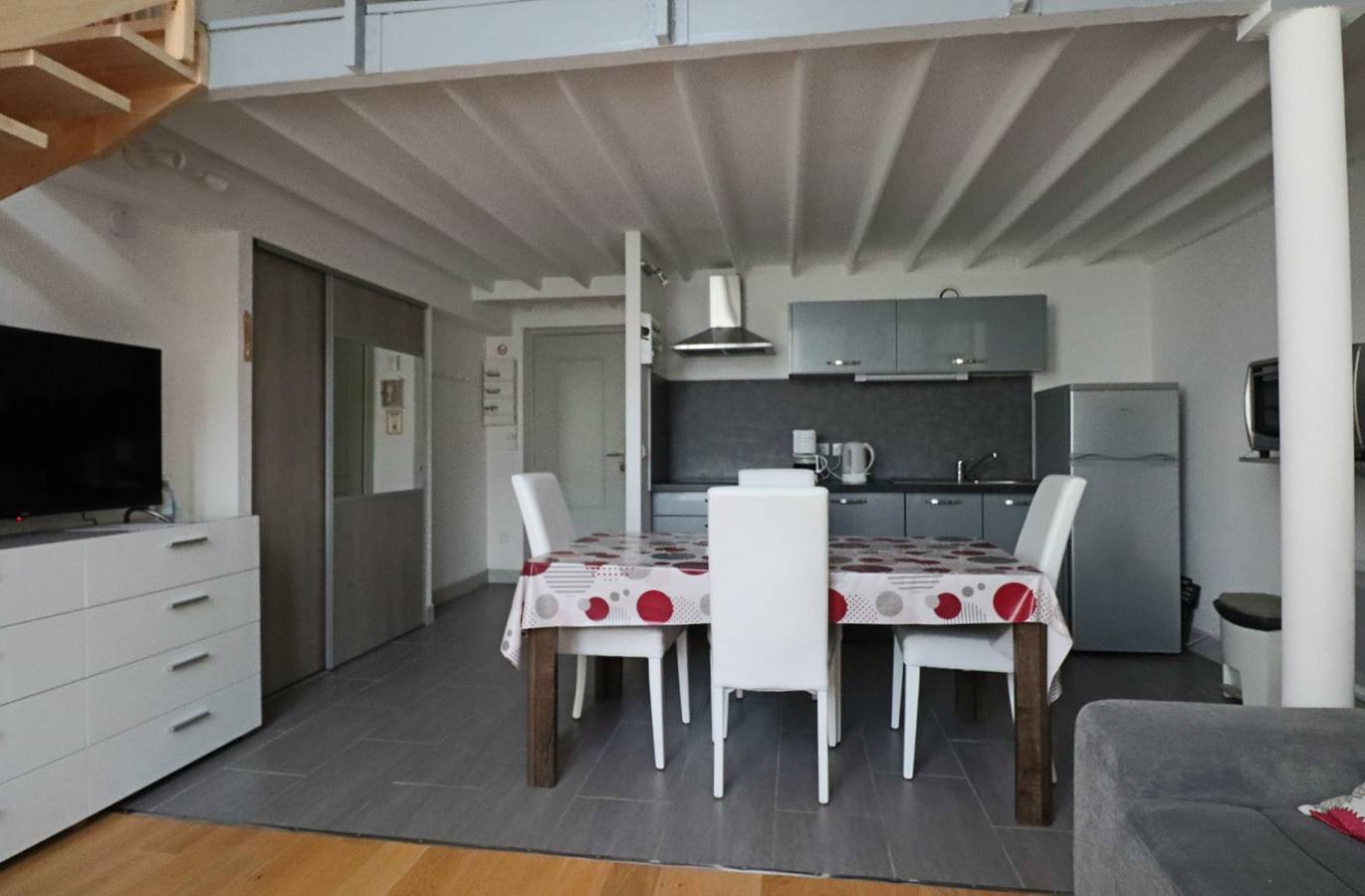 Entire apartment, Apartment 'Les Volcans - Guillaume' with Mountain View and Wi-Fi in La Bourboule, Volcans d'Auvergne Regional Nature Park