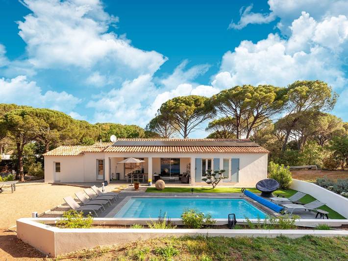Villa pour 6 personnes, avec piscine et jardin, animaux acceptés à Vidauban