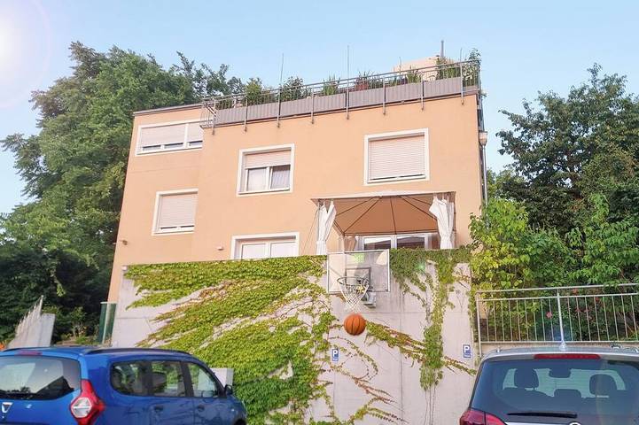 Ferienwohnung für 6 Personen, mit Terrasse und Garten in Seeheim-Jugenheim