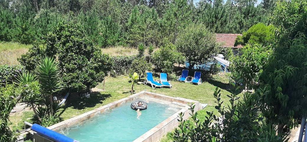 Gîte pour 4 personnes, avec Terrasse ainsi que Jardin et Piscine dans Pombal