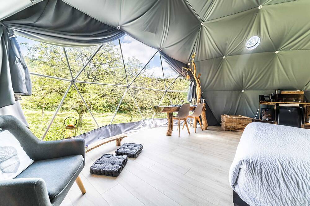 \"La Grande Ourse\" - Luxury Dome 40 m² – Jacuzzi in La Dornac, Périgord Noir