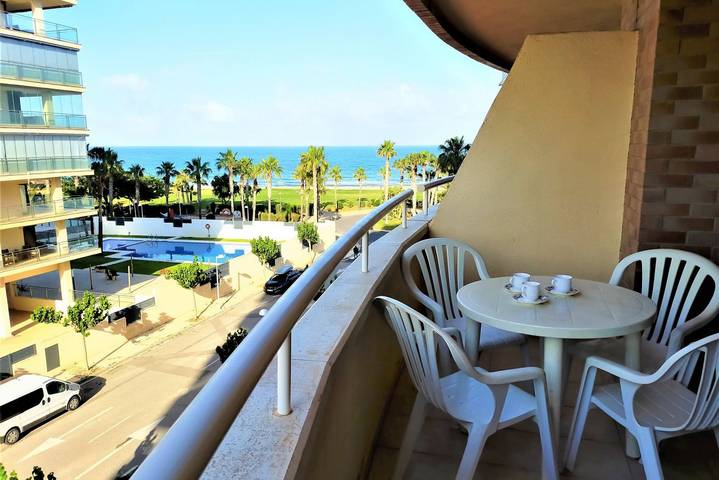 Gîte pour 6 personnes, avec balcon/terrasse et piscine à Oropesa del Mar