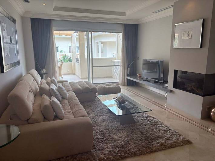 Ferienwohnung für 6 Personen, mit Pool und Balkon/Terrasse, kinderfreundlich - 1