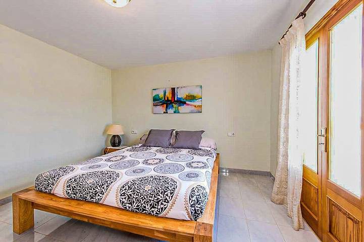 Ferienhaus für 6 Personen, mit Terrasse und Garten in Canyamel - 4