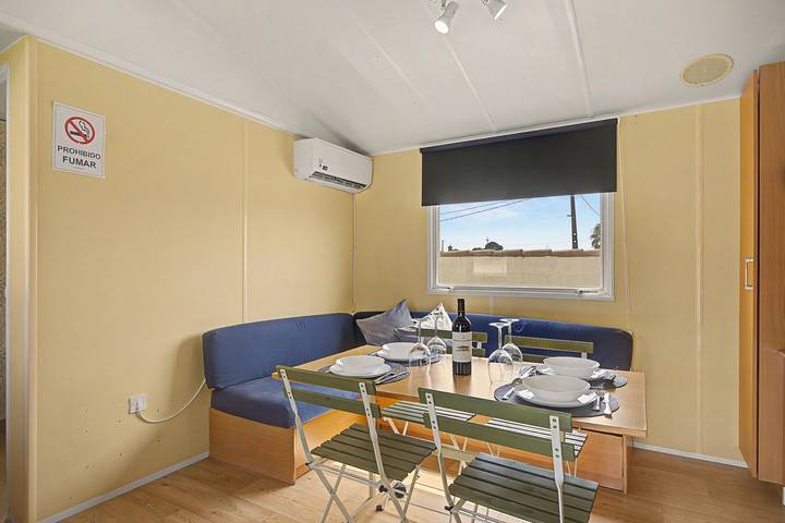 Casa Vacacional 'El Olivo 2' con Piscina Compartida, Wi-Fi y Aire Acondicionado in Playa La Barrosa, Chiclana de la Frontera