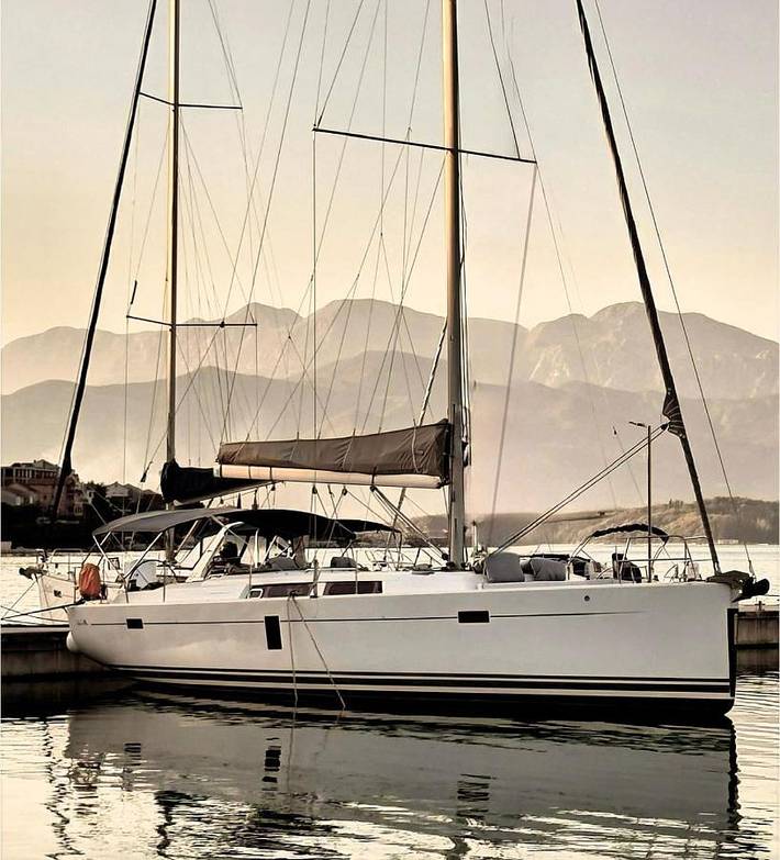 Boot für 6 Personen, mit Terrasse und Ausblick in Montenegro