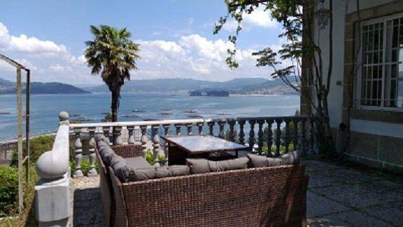 Chalet para 14 personas, con jardín además de piscina y balcón en Provincia de Pontevedra - 4