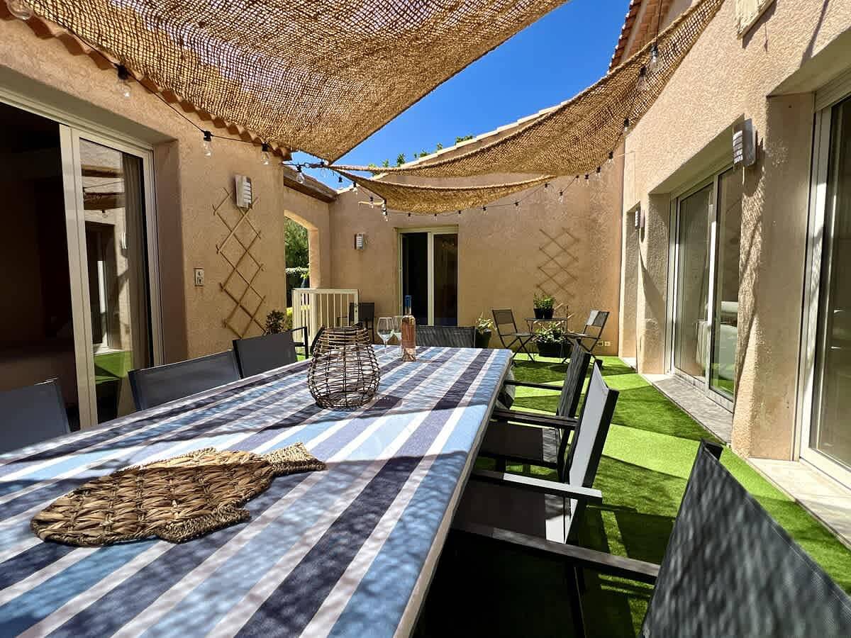 Villa für 11 Personen mit Pool in Roquebrune-sur-Argens, Draguignan Region