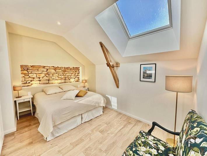 Location de vacances pour 10 personnes, avec sauna et jardin ainsi que vue et piscine, animaux acceptés à Coly - 2