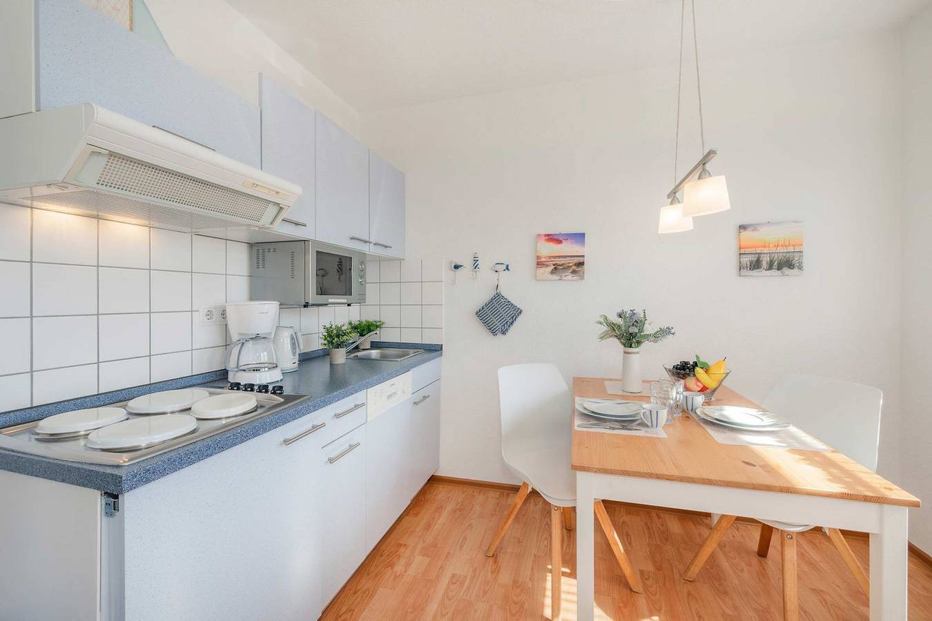 Ganze Wohnung, Gemütliche Ferienwohnung in Koserow mit Terrasse – nur 550 m bis zum Strand in Koserow, Bernsteinbäder
