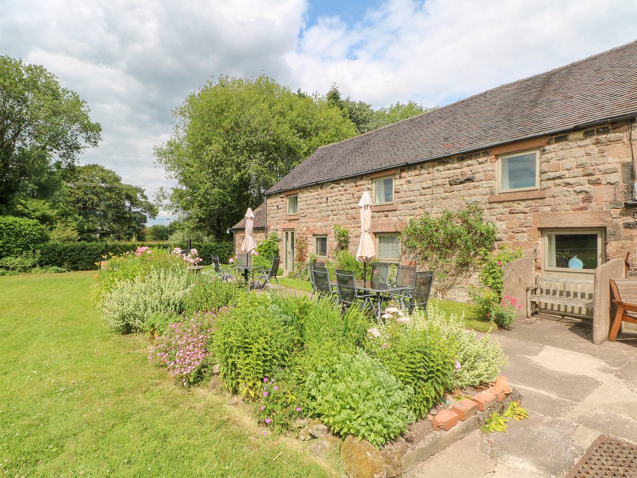 Lee House Cottage in Staffordshire