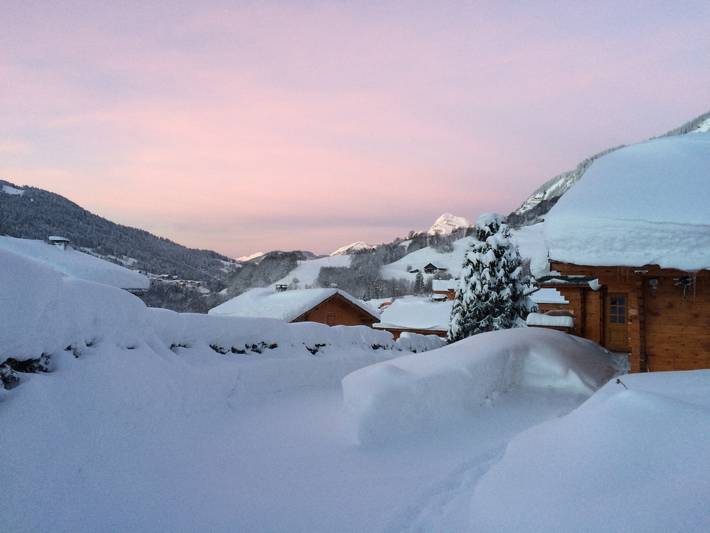 Location de vacances pour 14 personnes, avec Balcon ainsi que Terrasse et Jardin à Praz-sur-Arly