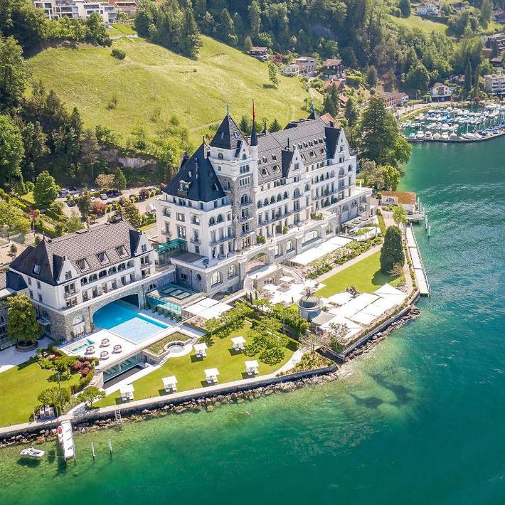 Hotel für 3 Personen, mit Balkon und Whirlpool sowie Terrasse und Garten