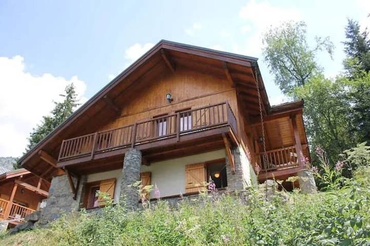 Chalet pour 10 personnes, avec piscine à Oz