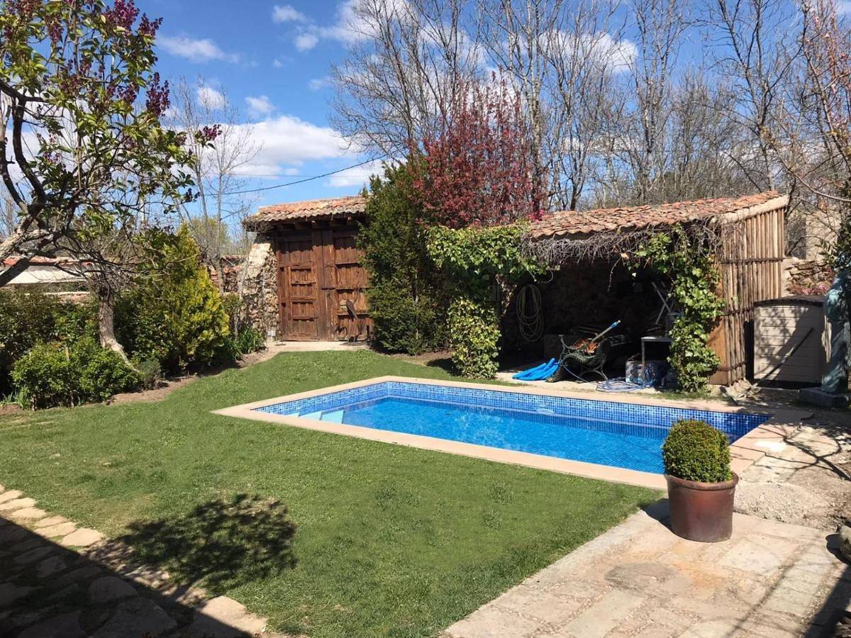 Charming Boutique Country House Villa Cristina Sotosalbos in Sotosalbos, Provincia de Segovia