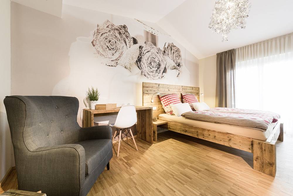 Webers "alte" Backstube - Doppelzimmer "Teigerei" in Friedrichshafen, Region Bodensee-Oberschwaben