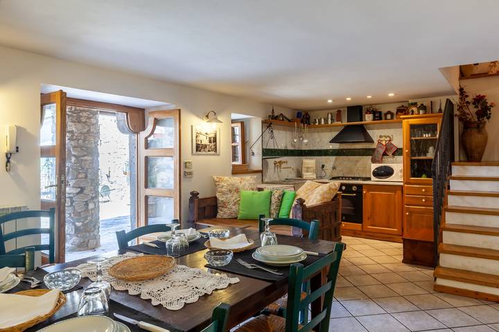 Holiday Home "Villa Chiara" with Private Terrace in Casola in Lunigiana, Parco Regionale delle Alpi Apuane
