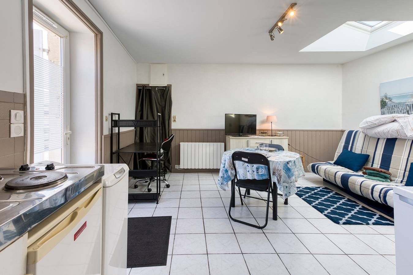 Ganzes Studio, Studio in Bourcefranc-le-Chapus – Ideal für einen Kurzurlaub zu zweit, Wlan, Arbeitsplatz, nahe Île d’Oléron in Bourcefranc-le-Chapus, Côte de Beauté