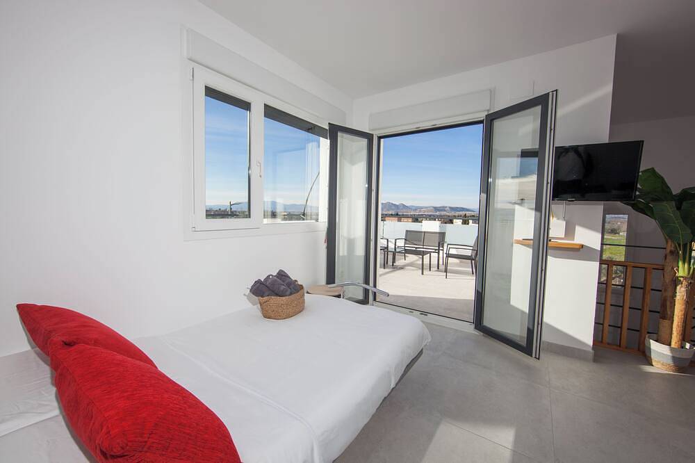Entire apartment, Oasis en la Vega de Granada, a tan Solo 8 Minutos del Centro de Granada in Churriana de la Vega, Granada Province