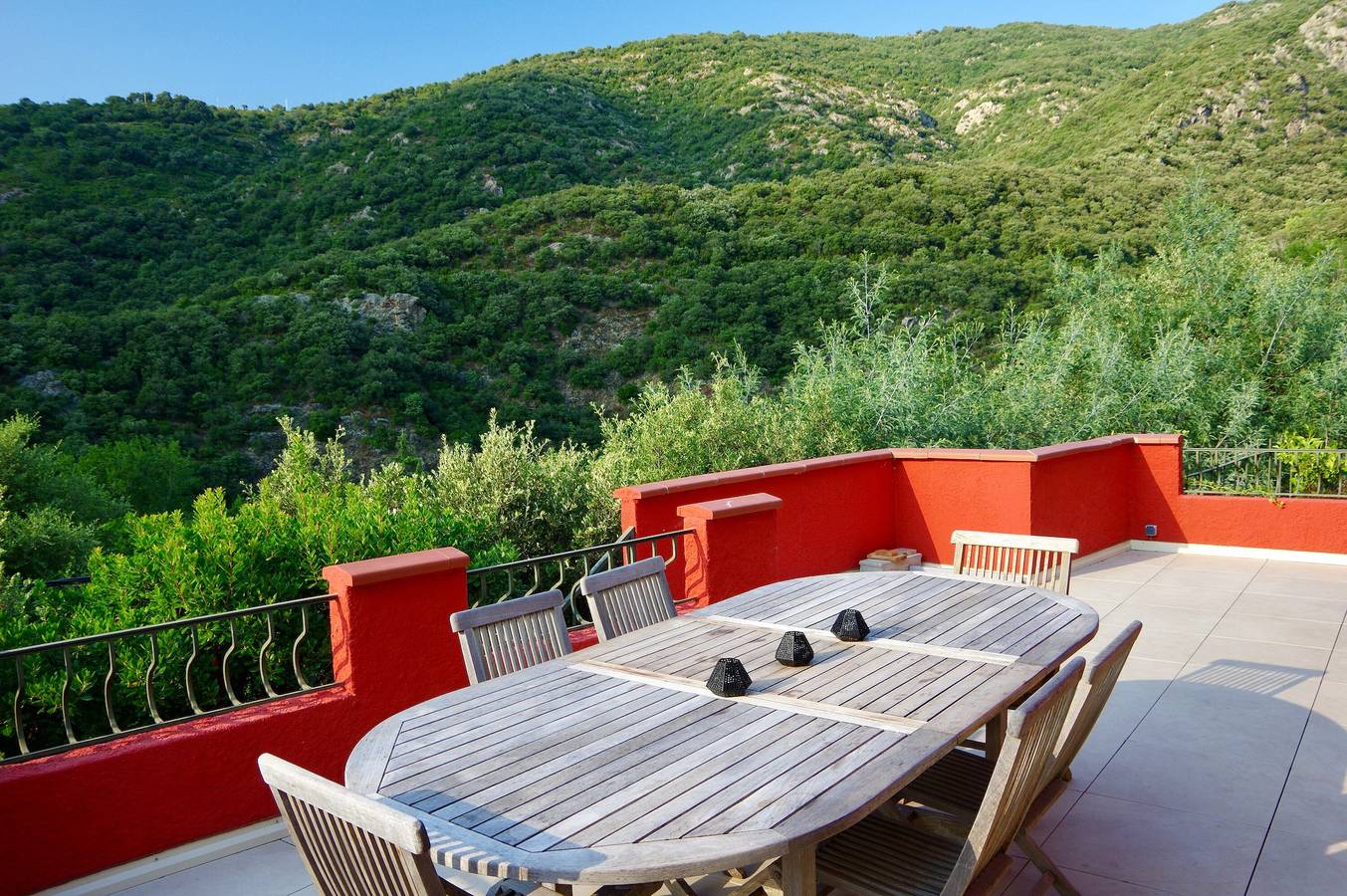 Casa Vermella avec piscine et terrasse in Sorède, Région de Céret