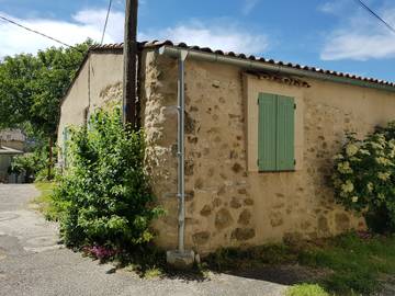 Gîte pour 6 personnes, avec terrasse à Revest-des-Brousses