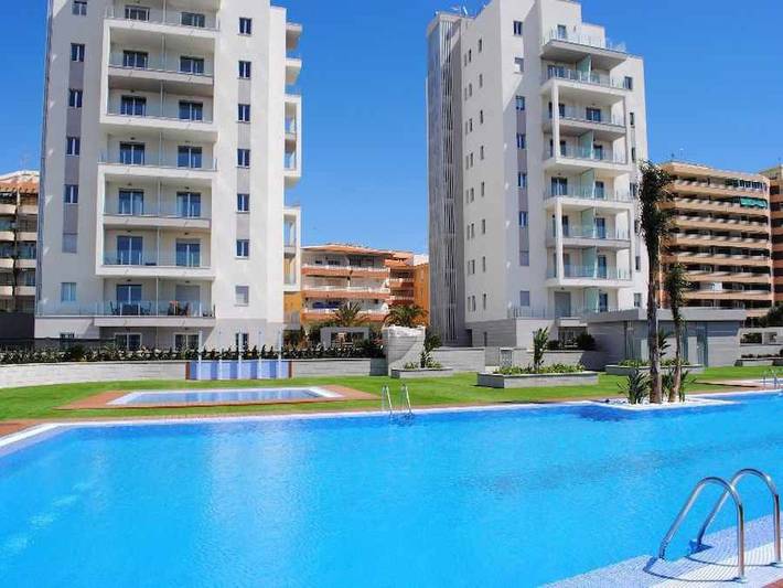 Ferienwohnung für 4 Personen, mit Pool und Kinderpool sowie Balkon und Garten, kinderfreundlich in La Mata