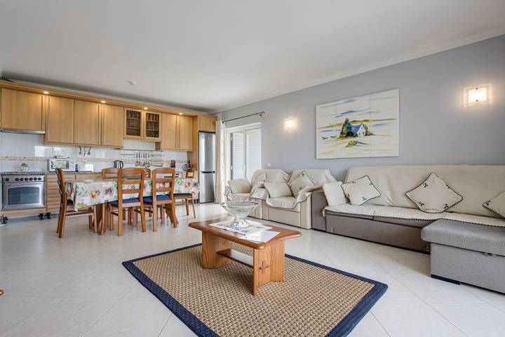 Ferienwohnung für 7 Personen, mit Balkon und Garten sowie Kinderpool und Seeblick in Alvor - 3