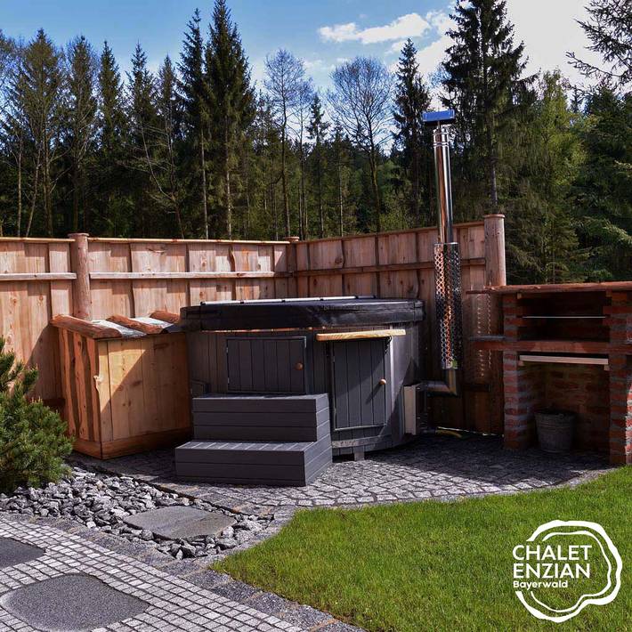 Ferienhaus für 4 Personen, mit Balkon/Terrasse und Whirlpool sowie Terrasse und Garten in Arnbruck - 2