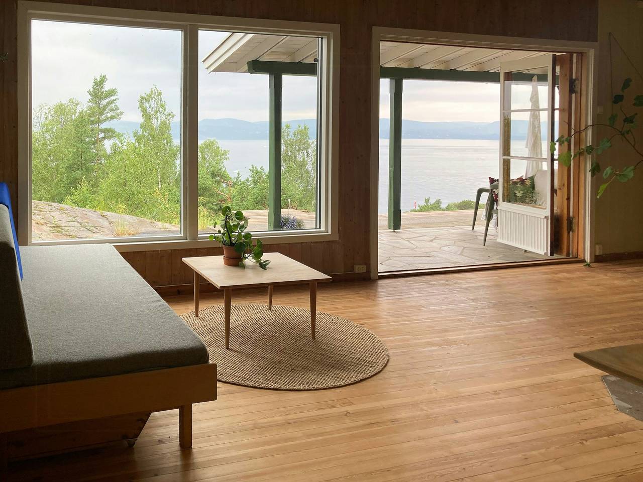 Cabin with sea view by the forest on Nesodden in Nesodden