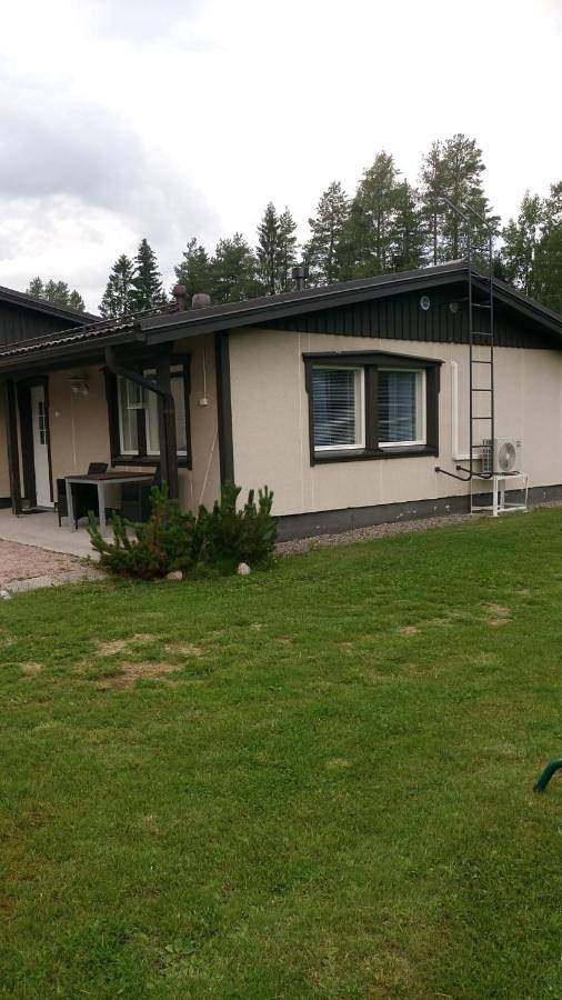 Ferienwohnung für 5 Personen, mit Terrasse und Sauna sowie Ausblick in Pyhäjärvi