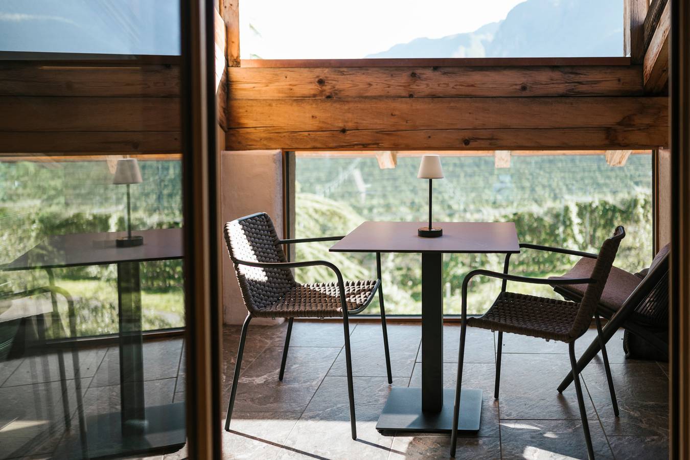 Ganze Wohnung, Apartment „Ludwig“ mit Bergblick, privater Terrasse und Wlan in Nals, Nonsberggruppe