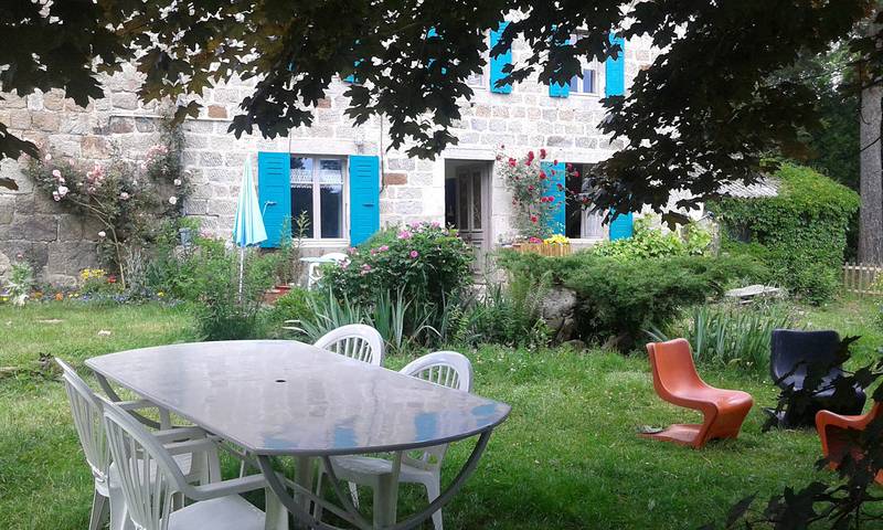 Gîte pour 4 personnes, avec terrasse, animaux acceptés en Haute-Loire - 2