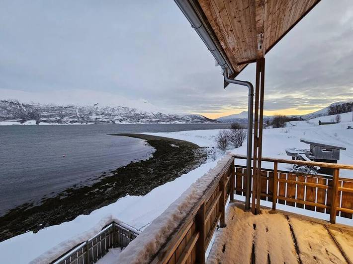 Ferienhaus für 12 Personen, mit Balkon und Whirlpool sowie Terrasse und Garten in Troms - 4