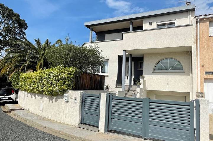 The Swedish Villa with heated interior pool in Perpignan, Mittelmeerküste (Frankreich)