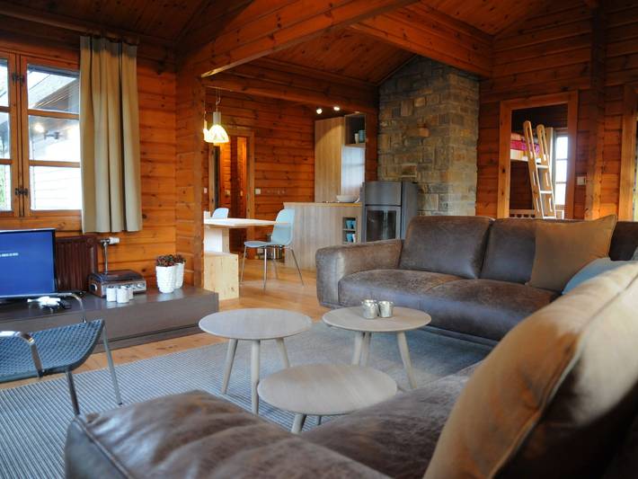 Ferienhaus in Beffe mit Sauna & Whirlpool in Beffe, Rendeux