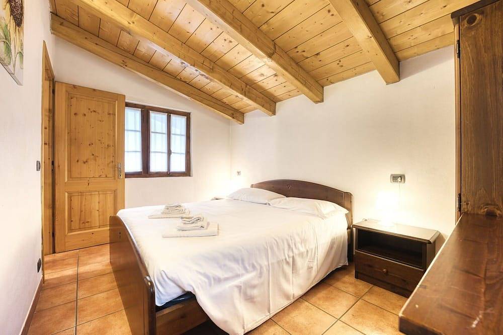 Ganze Wohnung, Herrliche Wohnung für 2 Gäste mit Tv, Balkon, Haustiere erlaubt und Panoramablick in Isella (Macugnaga), Macugnaga