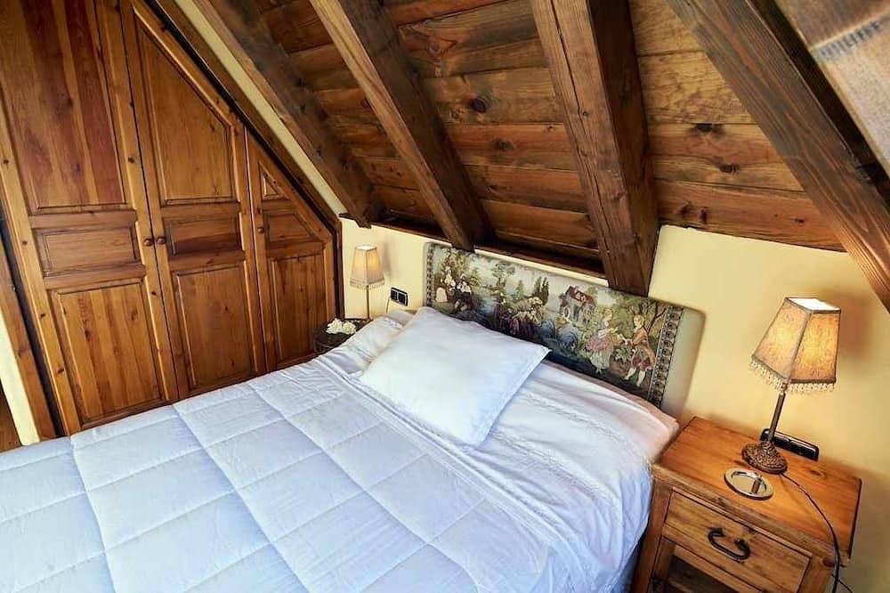 Apartamento entero, 6C Bonito apart. en Vilac 10km Baqueira Beret, vistas espectaculares Wifi in viella e mijaran, Pirineo Catalan