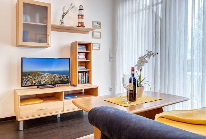 Ferienwohnung für 2 Personen, mit Balkon und Pool sowie Sauna in Drei Kaiserbäder, Heringsdorf