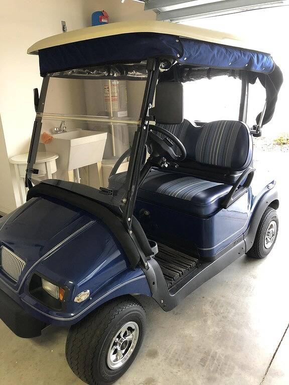 Neue charmante 2/2-Villa in Creekside Landing neben Lake Sumter Landing w / Gc in The Villages, Sumter County