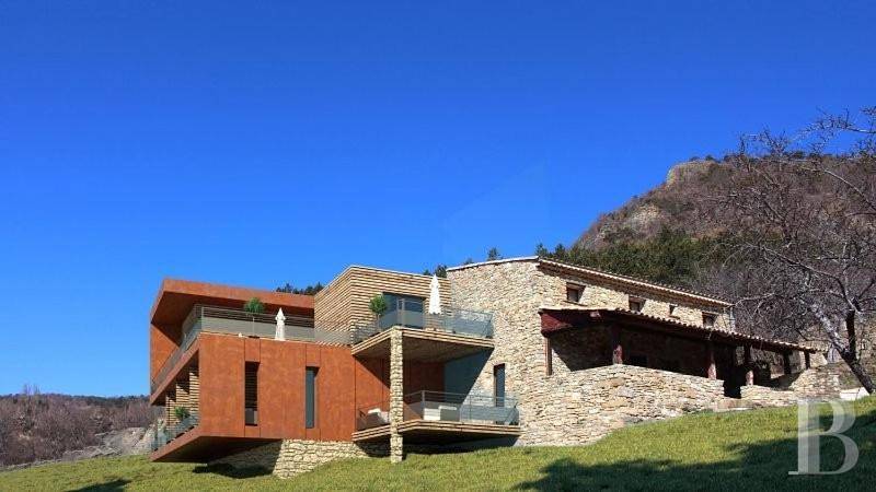 Location de vacances pour 16 personnes, avec Balcon et Terrasse ainsi que Jardin et Piscine à Teyssières - 3