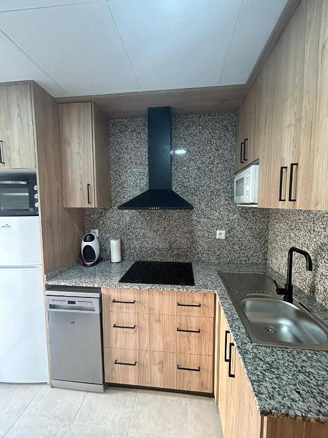 Apartamento de vacaciones para 5 personas, con balcón y vistas - 1