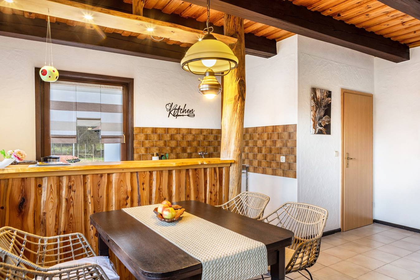 Casa de vacaciones 'Felsenblick' con vistas a la montaña, terraza compartida y jardín compartido in Werratal