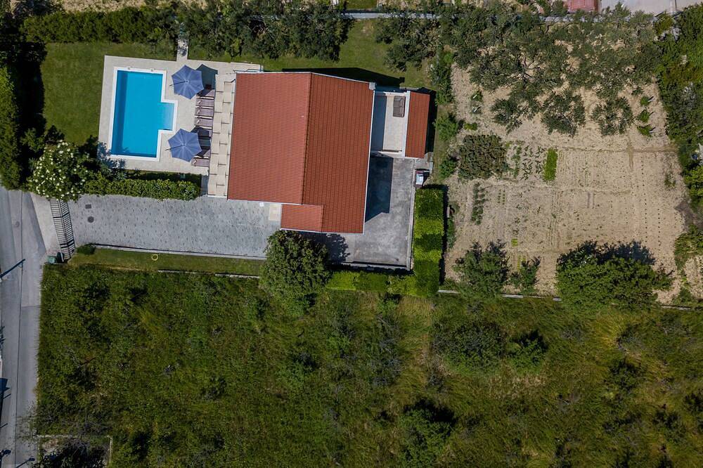 Split Villa für bis zu 12 Personen mit beheiztem Pool in der Nähe von Split und Strand in Stobrec, Split-Dalmatien