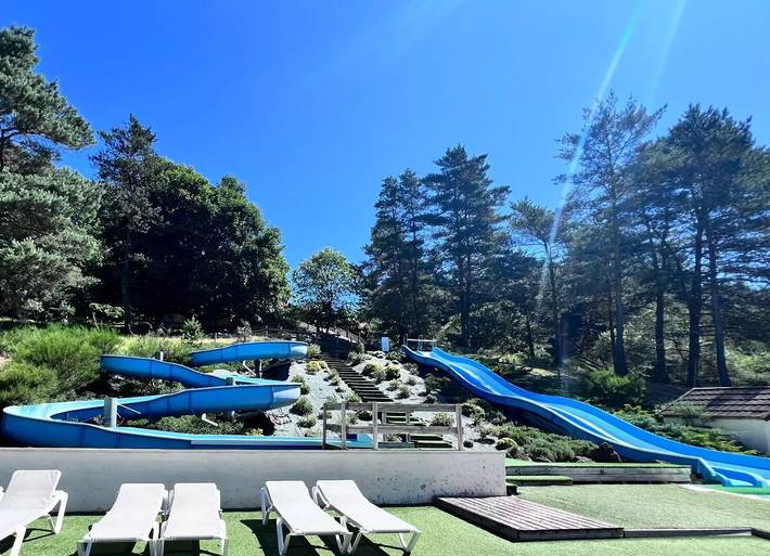 Camping pour 6 personnes, avec terrasse et piscine dans le Lot - 4