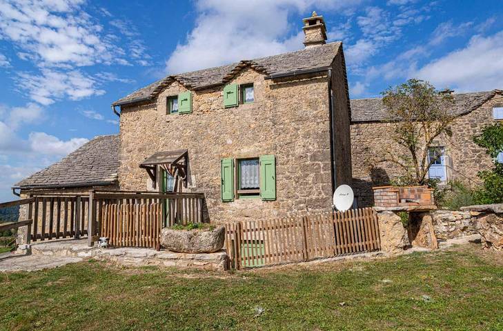 Gîte pour 4 personnes, avec Balcon et Terrasse ainsi que Jardin et Vue