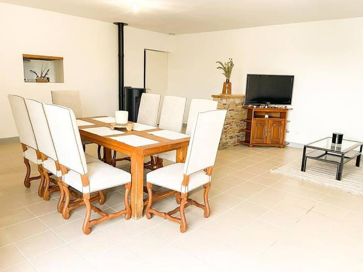 Location de vacances pour 5 personnes, avec terrasse à La Mesnière - 4