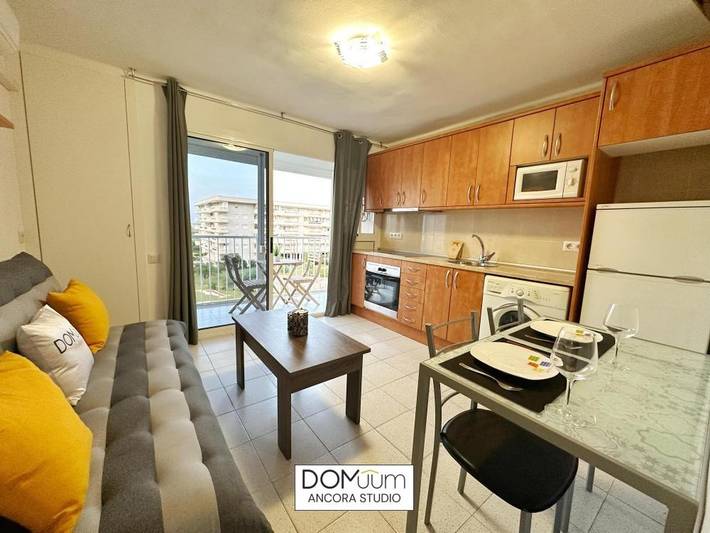 Ganzes Studio, Studio avec Terrasse, à 100m de la Plage, Climatisé, Wi-Fi Gratuit in Vila-seca, Costa Dorada