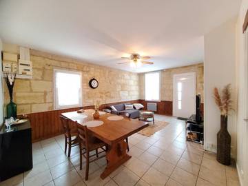 Gîte pour 4 personnes, avec vue à Cantenac