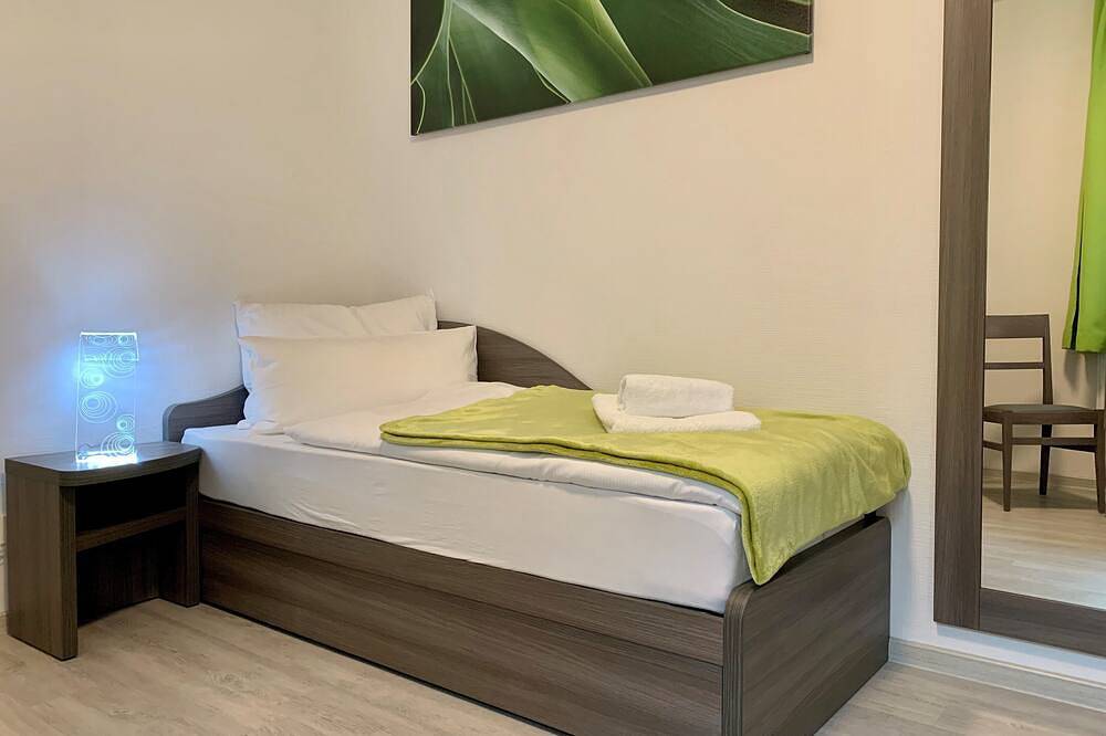 Ganze Wohnung, Apartment 01 – Einzelzimmer in Stadtlengsfeld, Wartburg und Umgebung