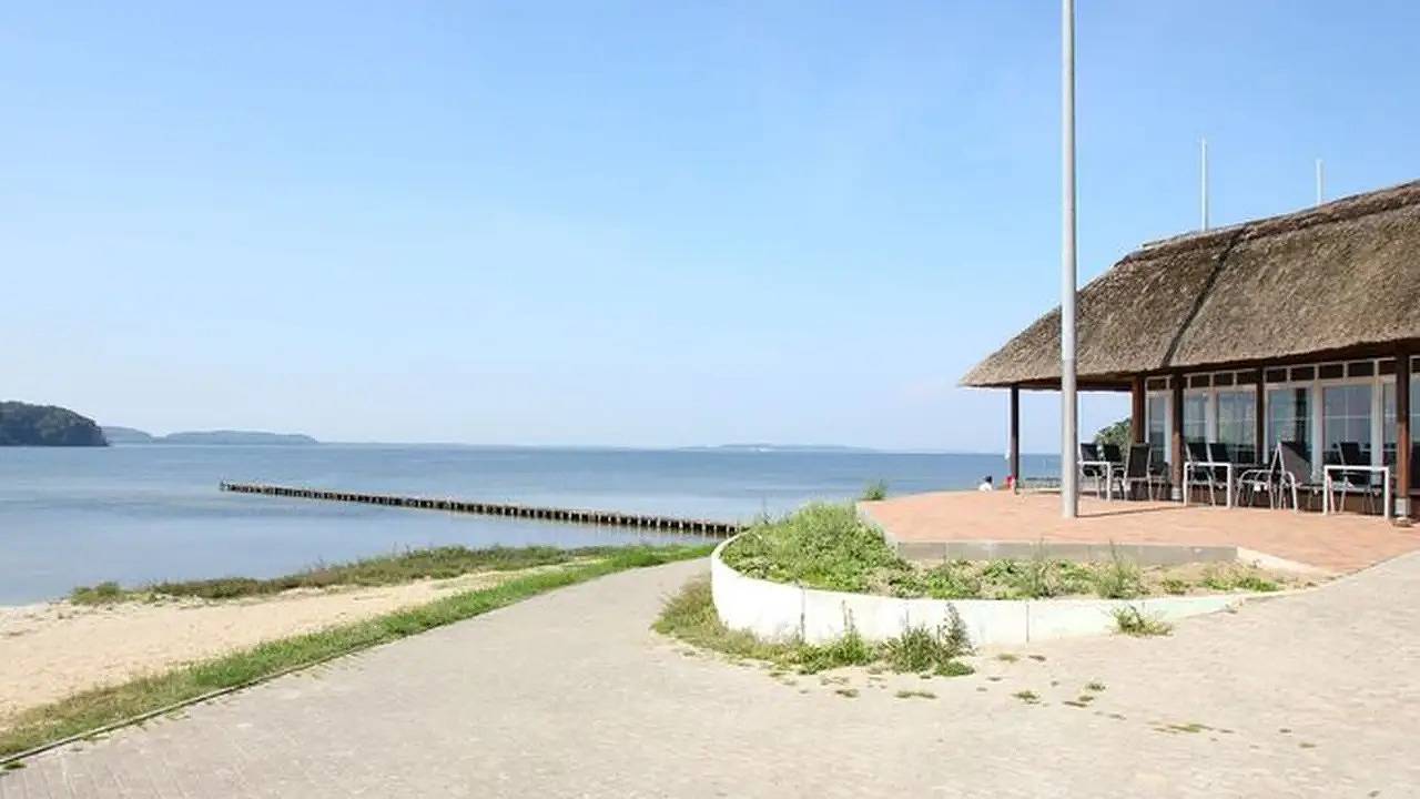 Ganze Ferienwohnung, Ferienwohnung für 2 Personen (40 m²) in Lietzow in Lietzow, Bergen auf Rügen und Umgebung